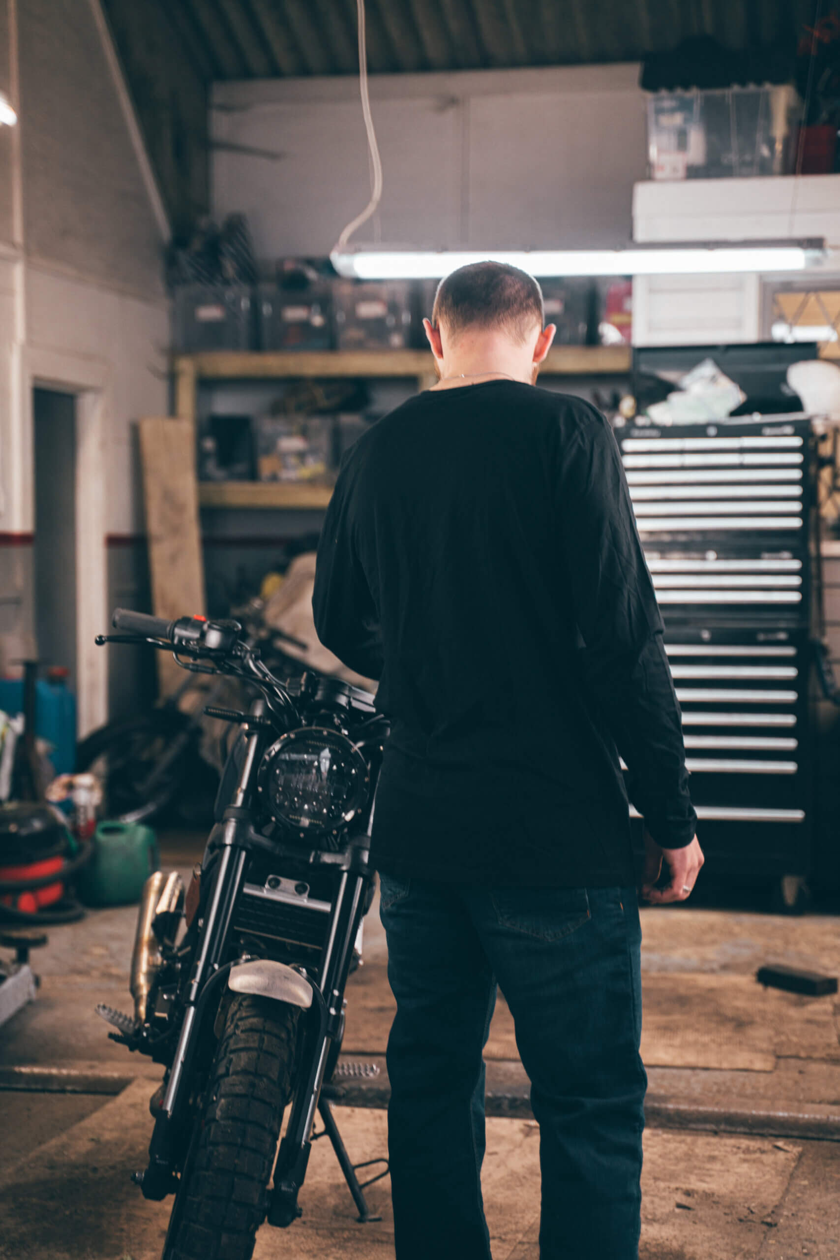 Smokin Skull L/S Tee - Black - Image 4